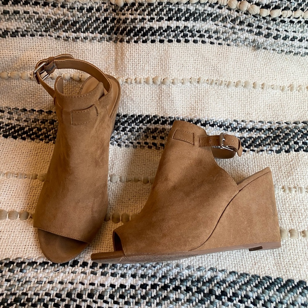 Forever 21 Heels Size 6